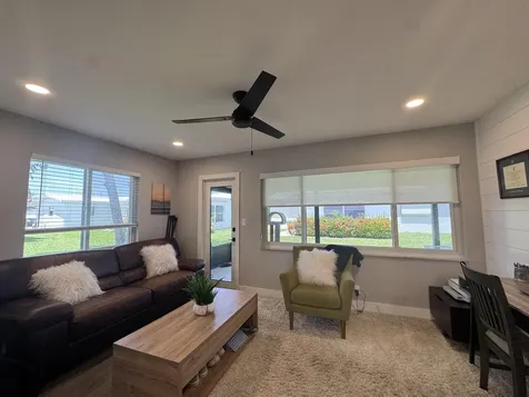 108 SW 9th Street Boynton Beach FL 33426