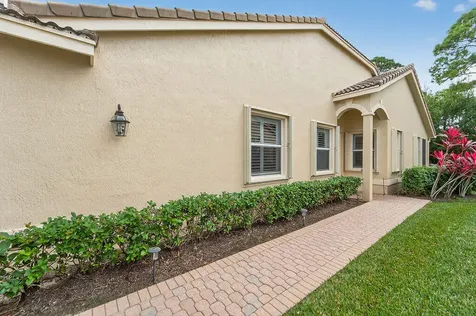 8137 Carnoustie Place Port Saint Lucie FL 34986