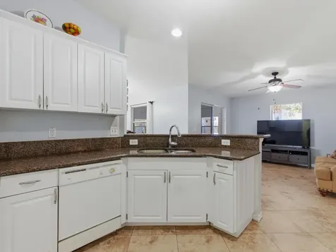 731 Sw Bond Road Port Saint Lucie FL 34953