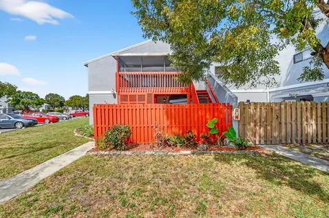 18 Crossings Circle Boynton Beach FL 33435
