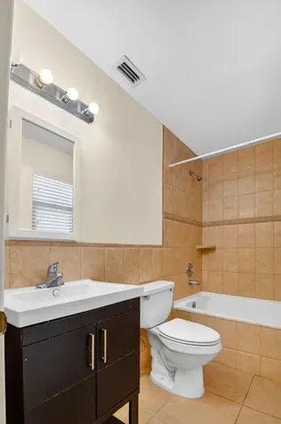 18 Crossings Circle Boynton Beach FL 33435