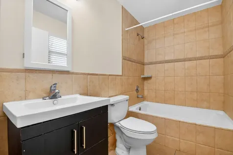 18 Crossings Circle Boynton Beach FL 33435
