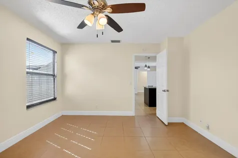 18 Crossings Circle Boynton Beach FL 33435