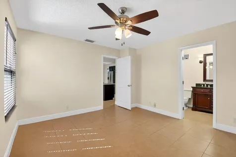 18 Crossings Circle Boynton Beach FL 33435