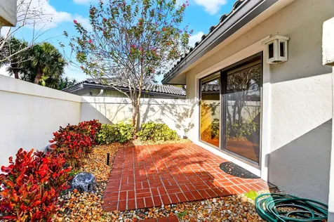 35 Glens Drive Boynton Beach FL 33436