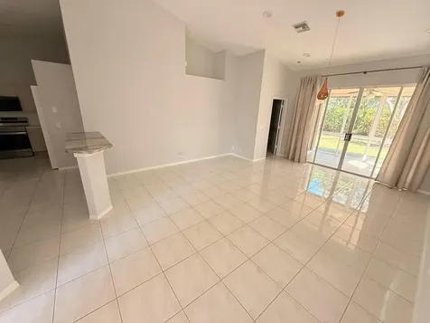 8645 Via Giula Boca Raton FL 33496