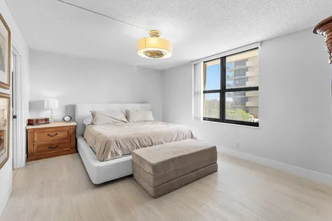 5480 N Ocean Drive Singer Island FL 33404