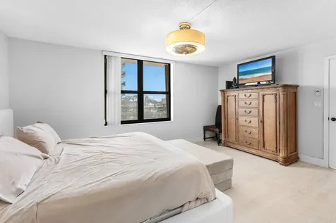 5480 N Ocean Drive Singer Island FL 33404