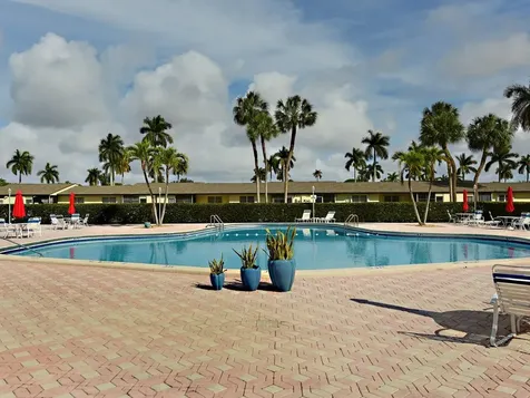 2789 Ashley Drive West Palm Beach FL 33415