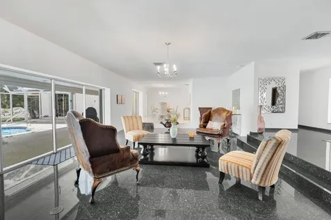 800 Sw 17th Street Boca Raton FL 33486