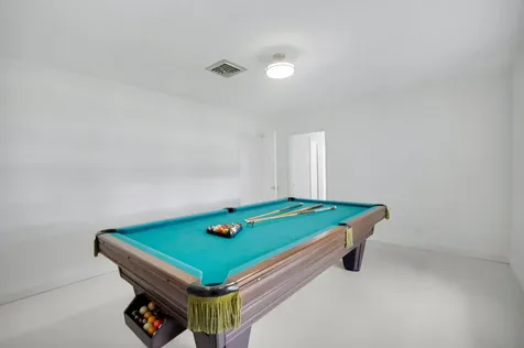 800 Sw 17th Street Boca Raton FL 33486
