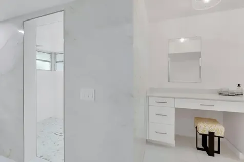800 Sw 17th Street Boca Raton FL 33486