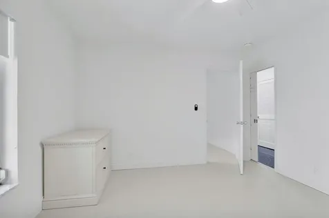 800 Sw 17th Street Boca Raton FL 33486