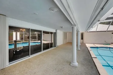 800 Sw 17th Street Boca Raton FL 33486