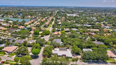 800 Sw 17th Street Boca Raton FL 33486