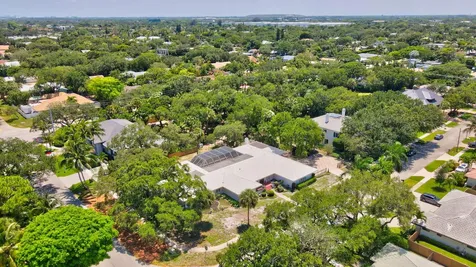 800 Sw 17th Street Boca Raton FL 33486