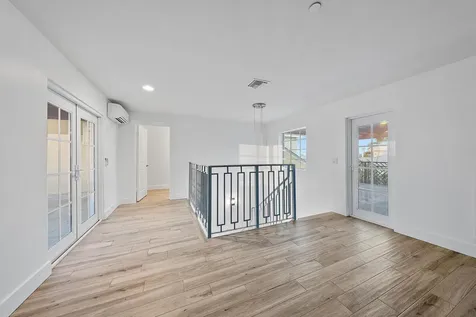 3770 County Line Road Tequesta FL 33469