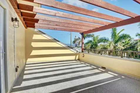 3770 County Line Road Tequesta FL 33469