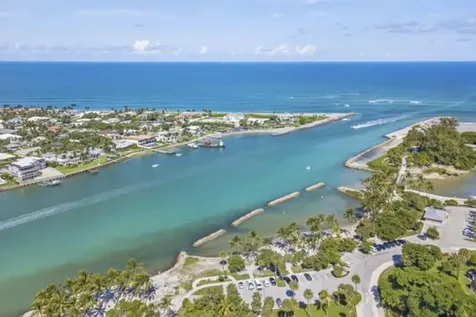 3770 County Line Road Tequesta FL 33469