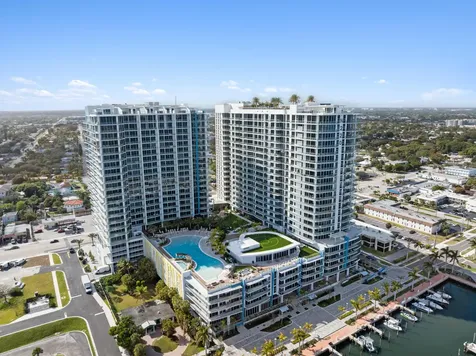 220 Lake Shore Drive Lake Park FL 33403
