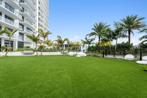 220 Lake Shore Drive Lake Park FL 33403
