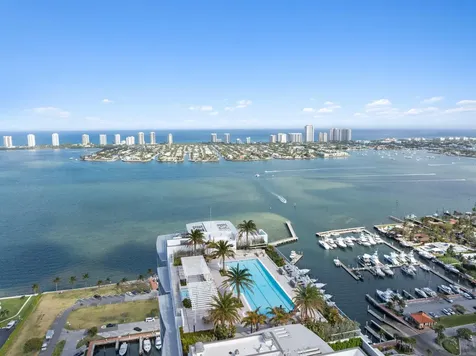 220 Lake Shore Drive Lake Park FL 33403