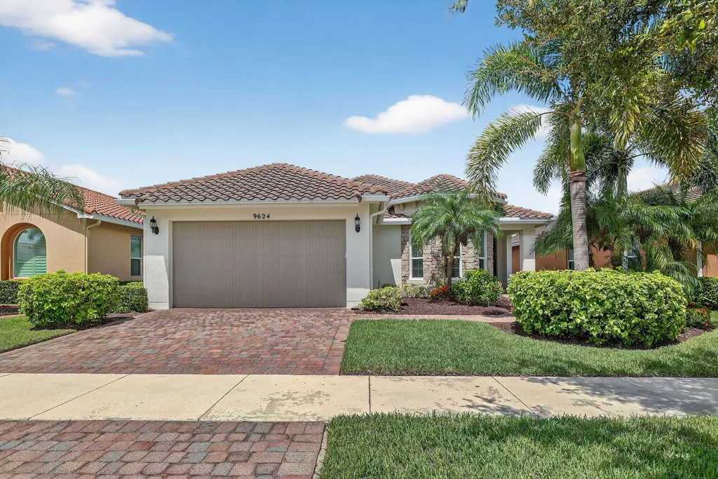 9624 SW Royal Poinciana Drive Port Saint Lucie FL 34987