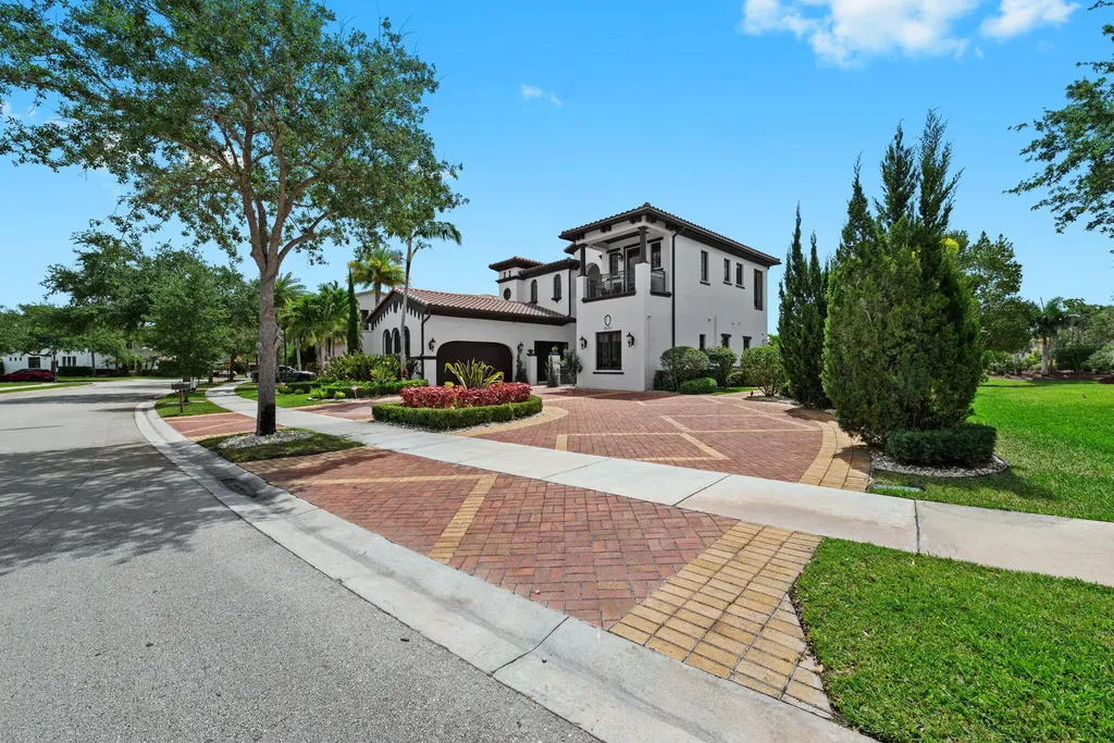 9650 Eden Manor Parkland FL 33076