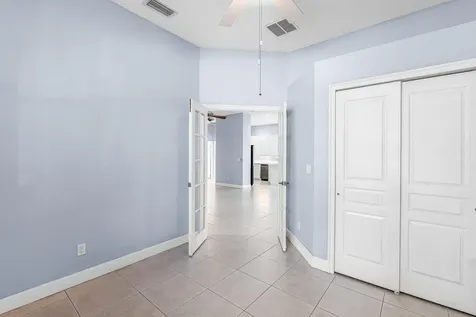 615 Ne Canoe Park Circle Port Saint Lucie FL 34983