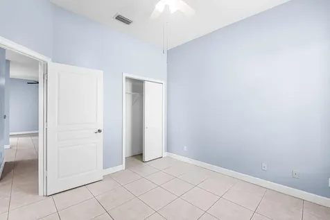 615 Ne Canoe Park Circle Port Saint Lucie FL 34983