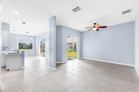 615 Ne Canoe Park Circle Port Saint Lucie FL 34983