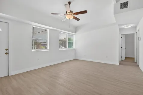 3600 Sw 46th Avenue West Park FL 33023