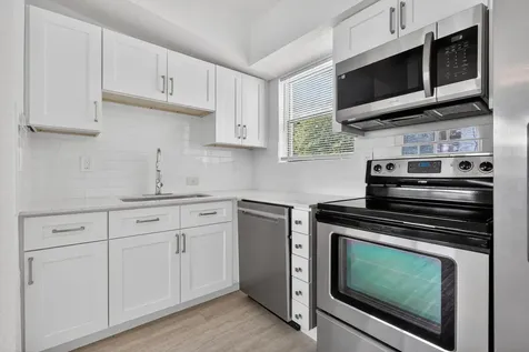 3600 Sw 46th Avenue West Park FL 33023