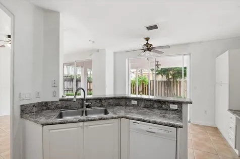 15062 Sw 11th Street Miami FL 33194