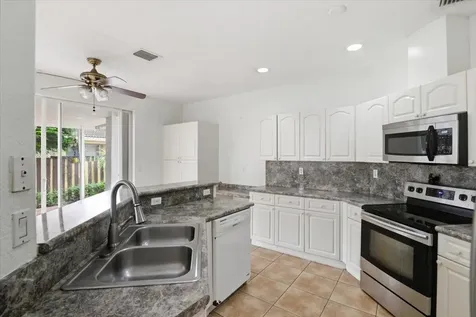 15062 Sw 11th Street Miami FL 33194