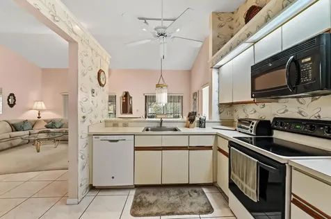 10851 Palm Lake Avenue Boynton Beach FL 33437