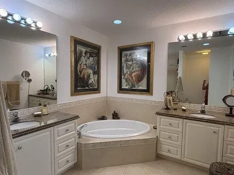 24 Harbour Isle Drive Fort Pierce FL 34949