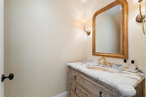 210 Emerald Lane Palm Beach FL 33480