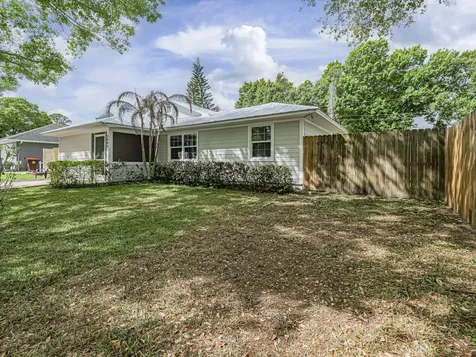 2445 88th Court Vero Beach FL 32966