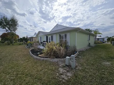 6621 Picante Circle Fort Pierce FL 34951