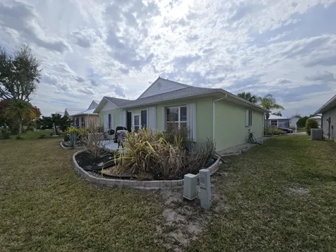 6621 Picante Circle Fort Pierce FL 34951