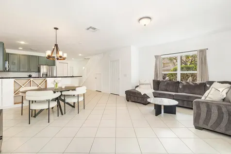 13385 Georgian Court Wellington FL 33414