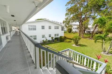346 Windsor O West Palm Beach FL 33417