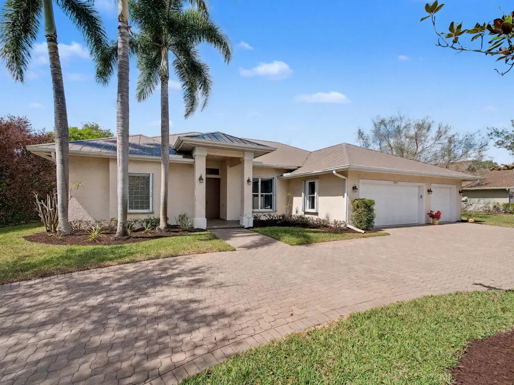 8122 Sw Yachtsmans Drive Stuart FL 34997