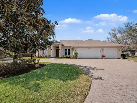 8122 Sw Yachtsmans Drive Stuart FL 34997