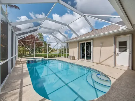 8122 Sw Yachtsmans Drive Stuart FL 34997