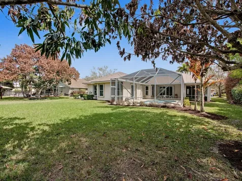 8122 Sw Yachtsmans Drive Stuart FL 34997