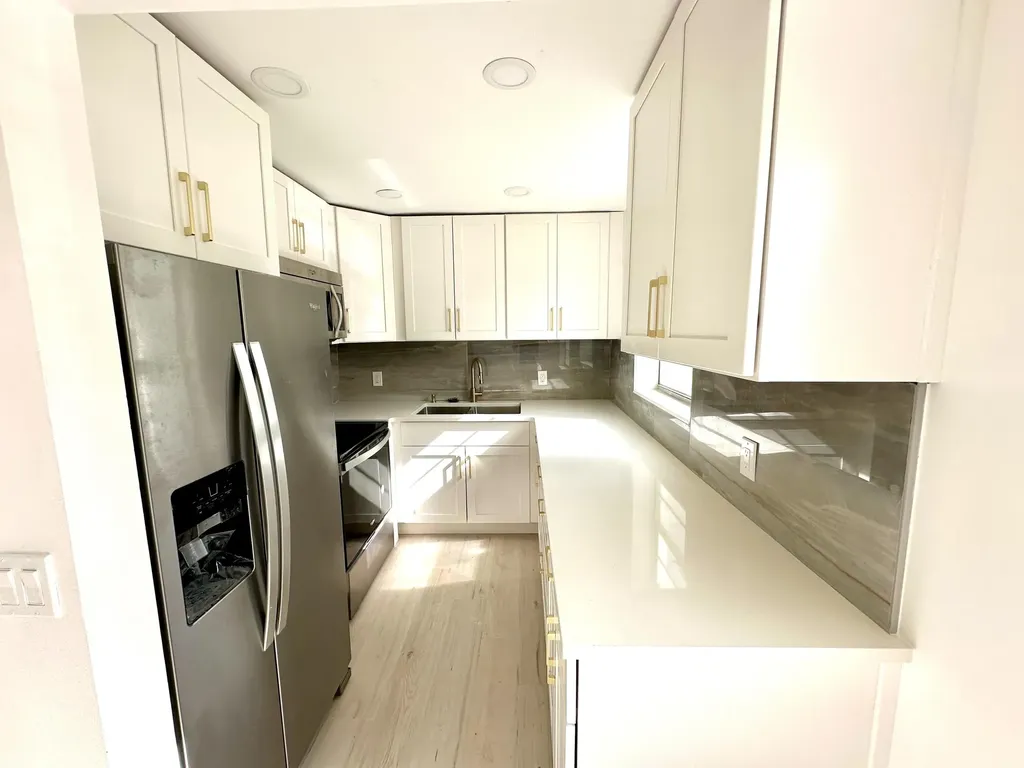 121 Sheffield F West Palm Beach FL 33417