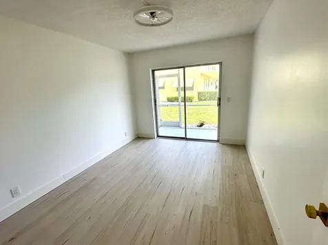 121 Sheffield F West Palm Beach FL 33417
