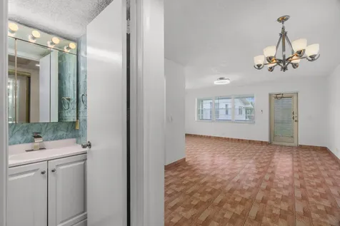 346 Windsor O West Palm Beach FL 33417